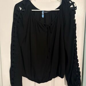 XOXO Black Lace-Sleeve Peasant Blouse with Elastic Bottom